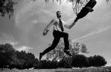 İşletme adamı. Açık havada iş adamıyla rekabet