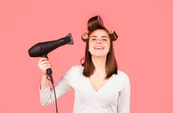 Woman Hair Dryer Showering Beautiful Girl Straight Hair Drying Hair — стоковое фото