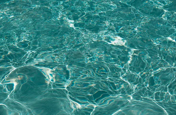 Fundo Água Azul Piscina Com Reflexão Sol Ondulação Onda Água — Fotografia de Stock