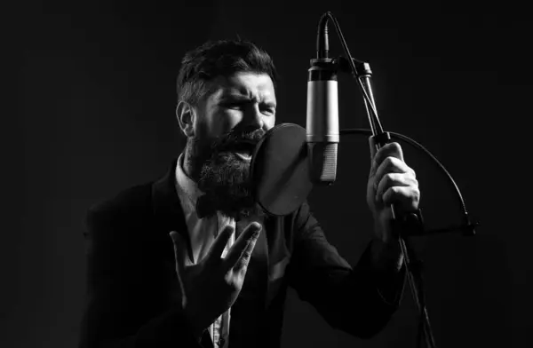 Music Festival Singer Performing Song Microphone While Recording Music Studio — Foto de Stock