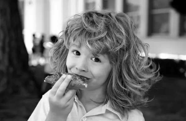 Child Boy Eating Piece Pizza Kid Eats Slice Pepperoni Pizza — Stock Photo, Image