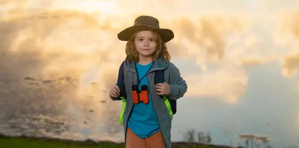 Child Tourists Backpacks Adventure Travel Tourism Concept Kid Walking Backpacks — Fotografia de Stock
