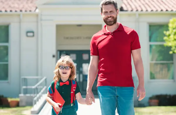 Father Supports Motivates Son Kid Going Primary School — Stock Photo, Image