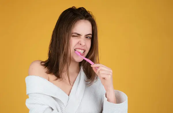 Young Funny Woman Brushing Teeth Happy Funny Girl Brush Her — Stock Photo, Image