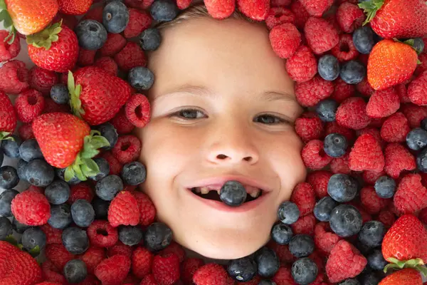Healthy Food Kids Berries Mix Blueberry Raspberry Strawberry Blackberry Assorted — Stock Photo, Image