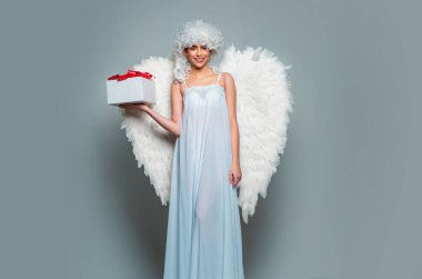 Sevgililer angel. Sevgililer aşk tanrısı. Sevgililer günü: Hediye, romantik ve tarihi. Romantik hediyeler ve Sevgililer hediye fikirleri