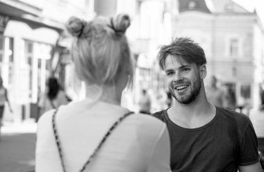 Romantik bir çift. Gerçek aşk. İlişkileri olan bir erkek.