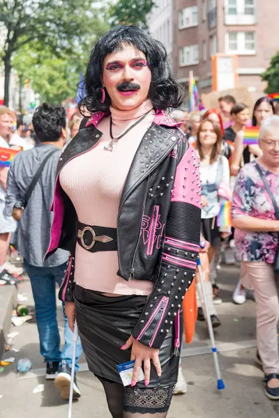 Gay Pride Csd Hamburg Androgynous Nonbinary People Homosexual Couple Lgbtqia — Stock Photo, Image