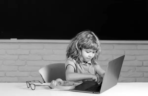 Child Studying Digital Devices Kids Boy Student Watching Webinar Laptop — Stockfoto