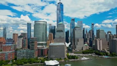NYC, New York 'un ufuk çizgisi. New York, Manhattan, İHA 'dan Panorama. New York havası silüeti. ABD panoramik gökdelenleri. En tepeden New York şehir manzarası
