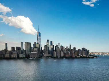 New York. New York City silueti, ABD 'de Manhattan şehri manzarası. New York City Manhattan Şehir Merkezi Skyline, Jersey City, New Jersey, ABD