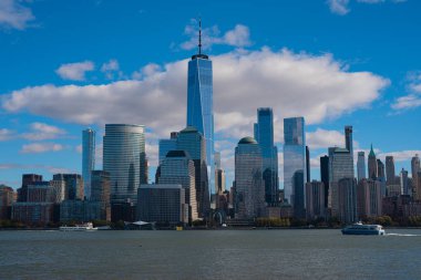 New York, Birleşik Devletler. Manhattan 'ın ortasındaki New York şehrinin silüeti. ABD, New York, New York, Manhattan. Amerikan büyük şehri. Aşağı Manhattan silueti. New York 'u seviyorum.