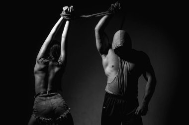 Bdsm, ip el. Samimiyet. Aşık, şehvetli ve seksi bir çift.