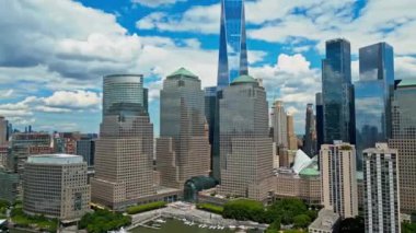 New York hava manzaralı. New York City silueti. ABD 'de Manhattan' ın park ve şehir manzarası. New York City, Manhattan, Downtown Skyline, Jersey City, ABD