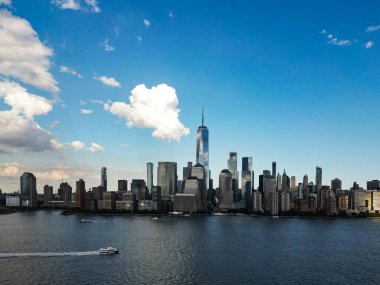 New York hava manzaralı. New York City silueti, ABD 'de Manhattan şehri manzarası. New York City Manhattan Şehir Merkezi Skyline, Jersey City, New Jersey, ABD