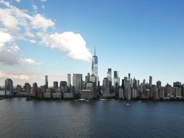 New York. New York City silueti, ABD 'de Manhattan şehri manzarası. New York City Manhattan Şehir Merkezi Skyline, Jersey City, New Jersey, ABD