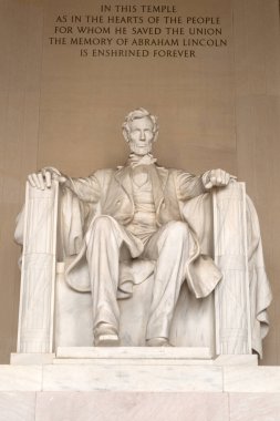Abraham Lincoln heykeli, ABD 'nin başkenti Washington' daki Lincoln Memorial 'da. Washington Lincoln Anıtı, Washington DC, Amerika Birleşik Devletleri. Washington DC 'deki anıt