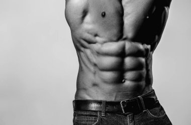 Mükemmel vücutlu bir erkek model. Baştan çıkarıcı eşcinsel. Seksi bir vücut. Güçlü, vahşi adam. Seksi çıplak erkek gövdesi. Çıplak kaslı vücut adamı. Kaslı eşcinsel. Seksi çıplak adam, baştan çıkarıcı adam. Kaslı üstsüz adam.