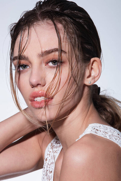 Fashion portrait. Fashionable young woman. Fashion model. Portrait of a gorgeous young woman. Elegant Lady. Beautiful Model. Fashion portrait of elegant woman. Fashion and beauty