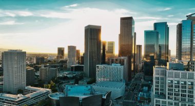 Los Angeles şehir merkezi silueti. Los Angels City, şehir merkezi, hava aracı ile üst hava manzaralı. Şehir manzaraları gökyüzü manzarası manzarası
