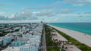 Miami Sahili, Güney Sahili. Miami Beach silueti. Miami şehir manzarası, hava manzarası. Miami kıyı şeridi, kıyı, okyanus kıyısı manzarası