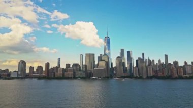 NYC, New York 'un ufuk çizgisi. New York, Manhattan, İHA 'dan Panorama. New York havası silüeti. ABD panoramik gökdelenleri. En tepeden New York şehir manzarası