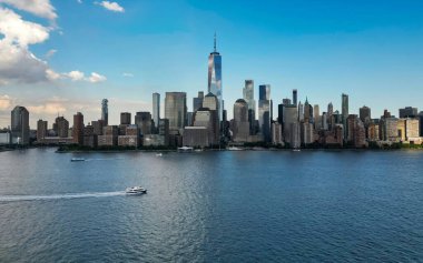 New York City 'nin havadan silueti, ABD. New York silueti. New York Panoraması. New York gökdelenleri. Manhattan 'ın en iyi manzarası, New York' taki Empire State Binası. New York Times Binası