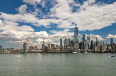 Manhattan hava şeridi, New York, Birleşik Devletler. Manhattan 'daki New York gökdelenlerinin panorama manzarası. ABD NYC 'de. Aşağı New York silueti. New York şehir manzarası. İHA 'dan New York Şehri' ne