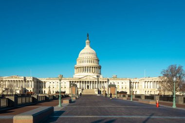 Meclis Binası. Amerikan demokratik sisteminin Meclis Anıtı. Gökyüzündeki Capitol Kubbesi. Washington, D.C. ABD Kongresi. Capitol tarihi simgesi