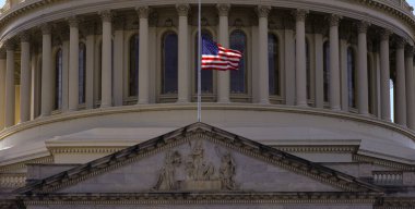 Başkentin Capitol sembolü. Bağımsızlık Günü. Birleşik Devletler Kongre Yönetimi. Kongre Washington, DC 'de. Amerikan demokrasisi. Capitol tarihi binası. Capitol ufuk çizgisinde