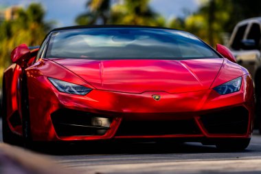 3 Nisan 2025. Miami mi? Lambo konsepti. Lamborghini spor arabası şehir caddesinde. Lamborghini süper arabası. Lambo tasarımı. Lamborghini Huracan spor arabası. Supercar Lamborghini yakın plan. V12 motor. Lüks araba.