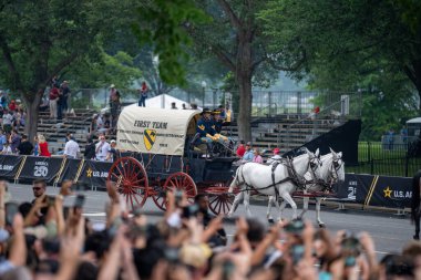 14 Haziran 2025, Washington - ABD Ordusu 250. yıldönümü. Amerikan Ordusu 'nun doğum günü. 250. ordu yıldönümü. Amerikan Askeri Yürüyüşü. Washington DC Askeri Yürüyüşü. Amerikan Silahlı Kuvvetleri. Ordu Tarihi Kutlaması.