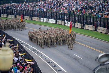 14 Haziran 2025, Washington - ABD Ordusu 250. yıldönümü. 250 yıllık Amerikan ordusu. Washington 'daki Amerikan askeri geçit töreni. Silahlı Kuvvetler Geçidi. Tarihi yıldönümü. Amerikan Askerleri. Askeri üniformalar.