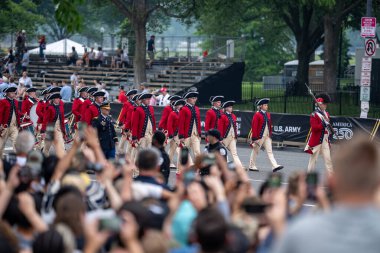 14 Haziran 2025, Washington - ABD Ordusu 250. yıldönümü. Ordu Tarihi Kutlaması. Amerikan birlikleri geçit töreni. Vatansever Mart. ABD Askeri Etkinliği. Ordu mirası. Askerler yürüyor. Gaziler Geçidi