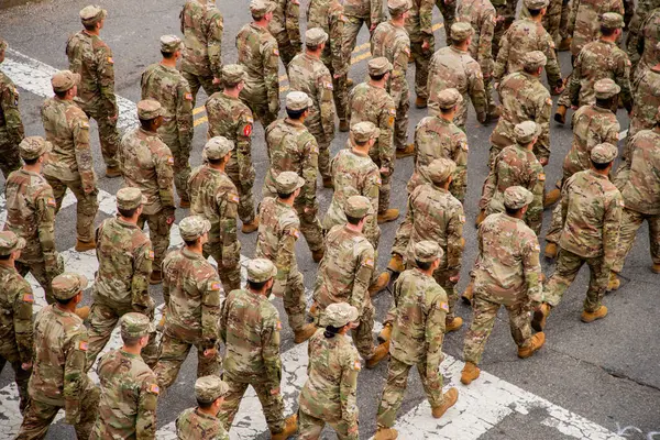 14 Haziran 2025, Washington - ABD Ordusu 250. yıldönümü. Washington DC mi? Ulusal alışveriş merkezi. Capitol Geçidi. Vatansever Kutlama. Askeri tören. Birleşik Devletler Ordusu. ABD Silahlı Kuvvetleri