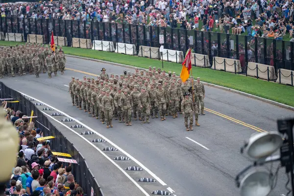 14 Haziran 2025, Washington - ABD Ordusu 250. yıldönümü. 250 yıllık Amerikan ordusu. Amerikan Ordusu Kutlaması. Washington DC Askeri Yürüyüşü. Silahlı Kuvvetler Geçidi. 250. ordu geçidi