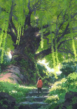 Kırmızı ceketli genç bir kız yoğun yeşillik ve güneş ışığıyla çevrili devasa bir ağacın dibinde huşu içinde dikiliyor.