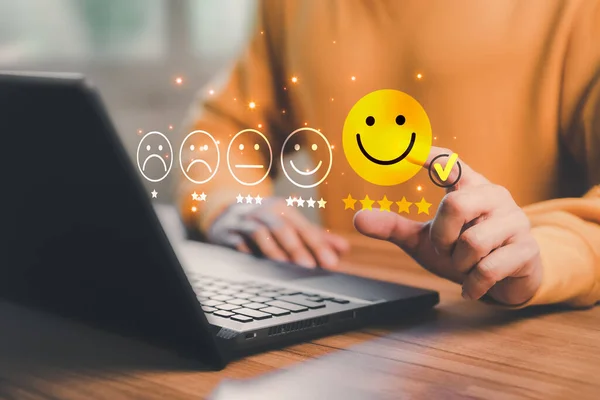 Man Hand Using Computer Laptop Popup Five Star Icon Feedback — Stock Photo, Image