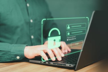 Yetişkin bir adam bilgisayarına şifresini ve kullanıcısını yazıyor. Güvenli şifreleme ve internet erişimi için kullanıcının özel bilgilerine erişim. Kişisel verileri korumak için siber güvenlik kavramı.