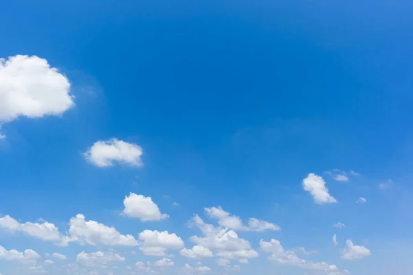 Céu Azul Bonito Nuvens Natureza Fundo — Fotografia de Stock