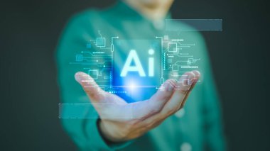 Ai sohbet teknolojisi, kullanıcı Ai grafikli sanal ekran, küresel internet bağlantısı sohbet robotu, yapay zeka ile sohbet. Komut komutu kullanan adam tasarımda bir şey oluşturur.