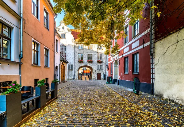 Vecchia Strada Nella Città Europea Autunno — Foto Stock