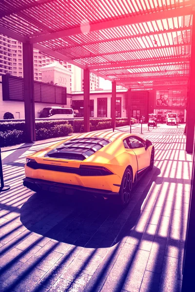 Дубай Объединенные Арабские Эмираты Февраля 2021 Года Роскошный Желтый Автомобиль — стоковое фото