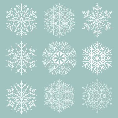 Bir dizi vektör kar taneleri. Kışın toplanan açık mavi ve beyaz süsler. Kar taneleri koleksiyonu. Arkaplan ve tasarımlar için kar taneleri