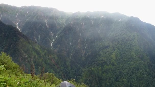 Arka Planda Güzel Dağlar Şelaleler Var Shrikhand Mahadev Kailash Himalaya — Stok video