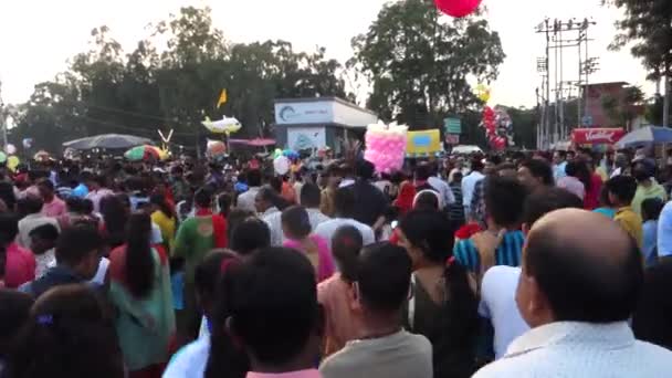 Ekim 2022 Dehradun Uttarakhand Hindistan Vijayadashmi Festivali Sırasında Kalabalığın Ortasında — Stok video