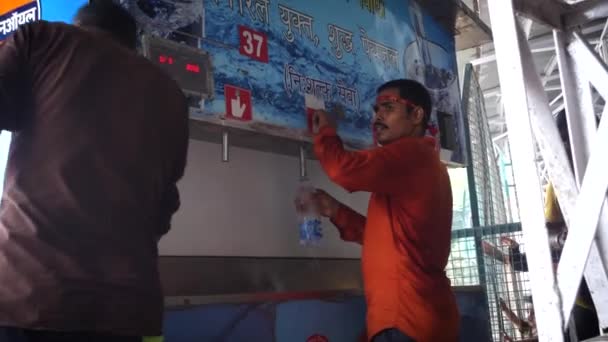 Juli 2022 Katra Jammu Und Kaschmir Indien Kostenloser Trinkwasserservice Für — Stockvideo