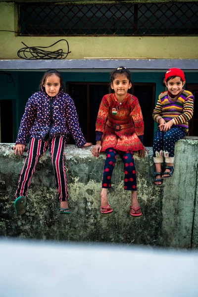 Oct 2022 Uttarakhand Inde Jeunes Filles Indiennes Robes Colorées Amusant — Photo