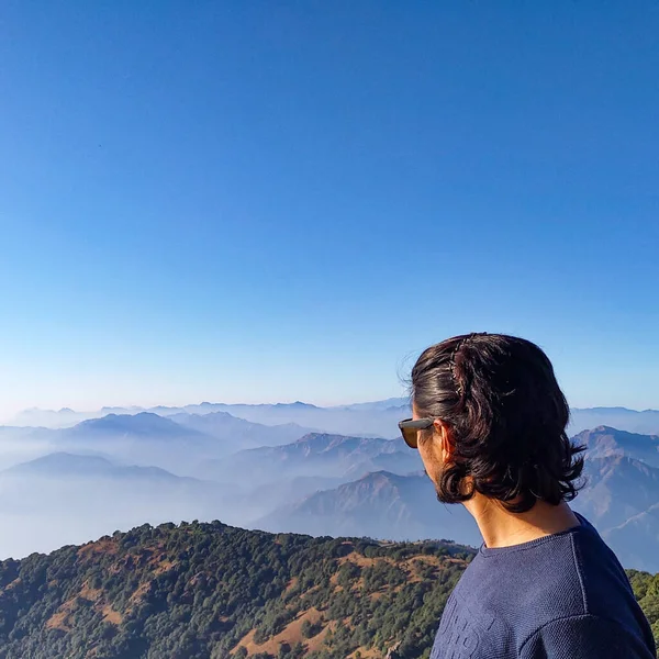 Października 2022 Uttarakhand India Doświadczanie Majestatycznych Gór Szczytów Lodowcowych Spokojnych — Zdjęcie stockowe