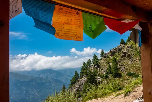 Himachal Pradesh Landscapes Homestay Balcony Adorned Prayer Flags Capturing Essence — Stock Photo, Image